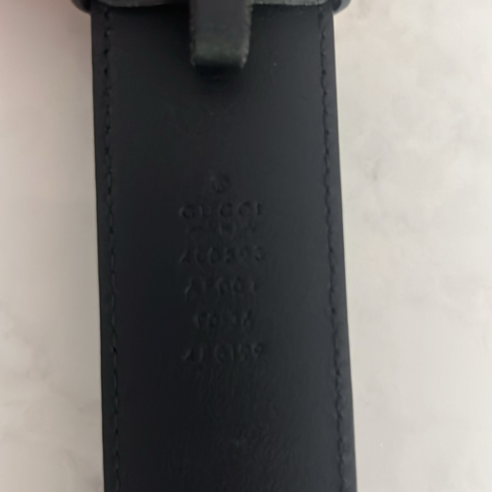 Gucci Black Belt with Gold Buckle - Picture 5 of 7